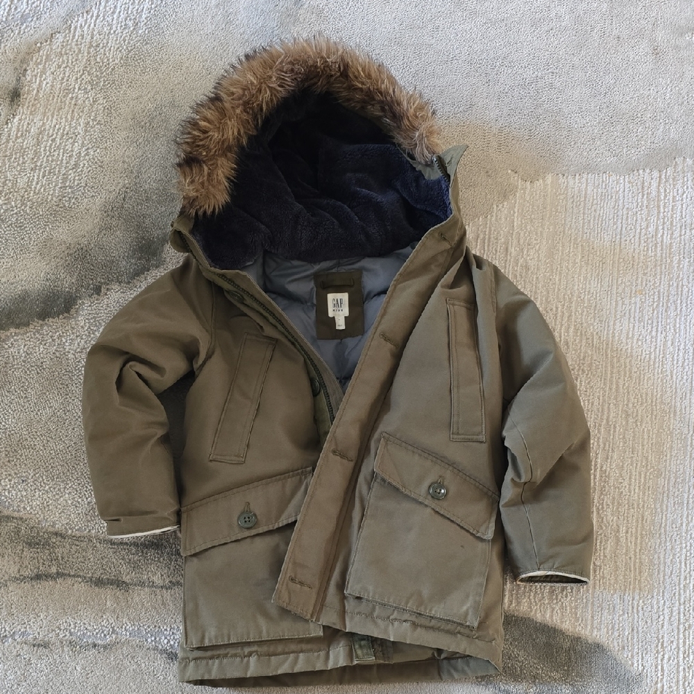 GAP BOY'S KHAKI COLD CONTROL MAX DOWN PARKA JACKET